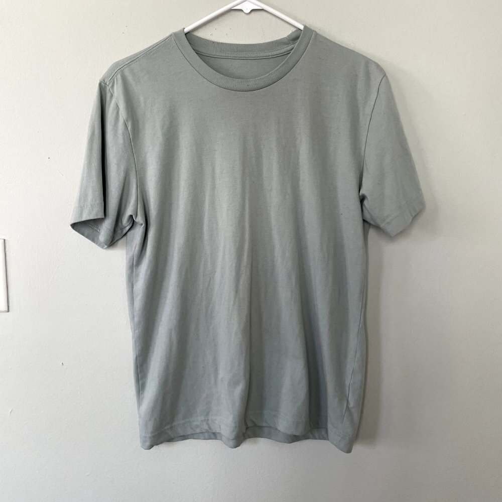 George light pastel green short sleeved workout athleisure top size small